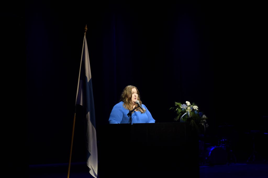 Tilaisuuden juonsi ROTKOn puheenjohtaja Julia Nikusaari.