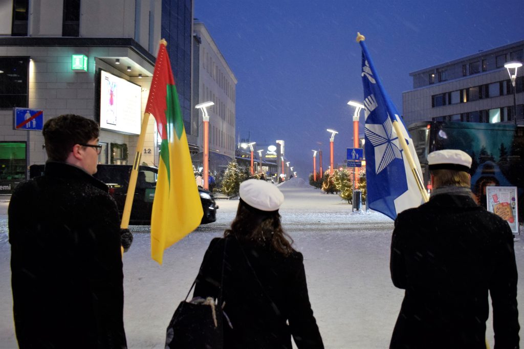 Kulkuetta johtivat LYYn hallituksen varapuheenjohtaja Ahvensalmi puheenjohtaja Perälän kanssa sekä LORUn rahastonhoitaja Henri Mella.